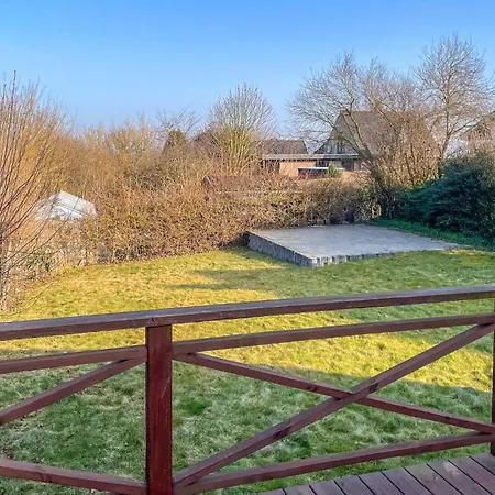 2 Bedroom Awesome In Holiday home