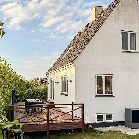 Holiday home 2 Bedroom Awesome In Faaborg